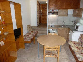 Studio confortable pour 2 avec balcon exposé Sud à Valloire, près des pistes et des commerces - FR-1-263-29
